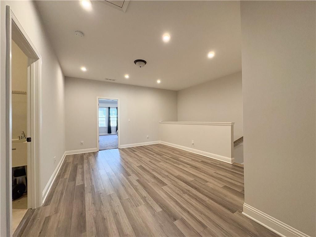 Image 10 of property listing at 6260 Bracken Brown Drive, Alpharetta, GA 30004