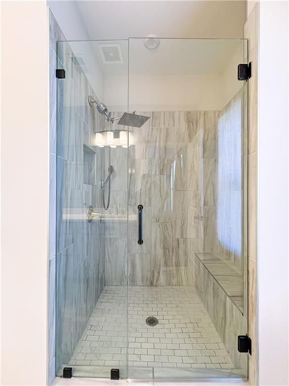 Image 13 of property listing at 6260 Bracken Brown Drive, Alpharetta, GA 30004