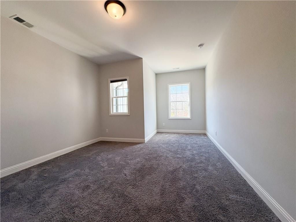 Image 18 of property listing at 6260 Bracken Brown Drive, Alpharetta, GA 30004