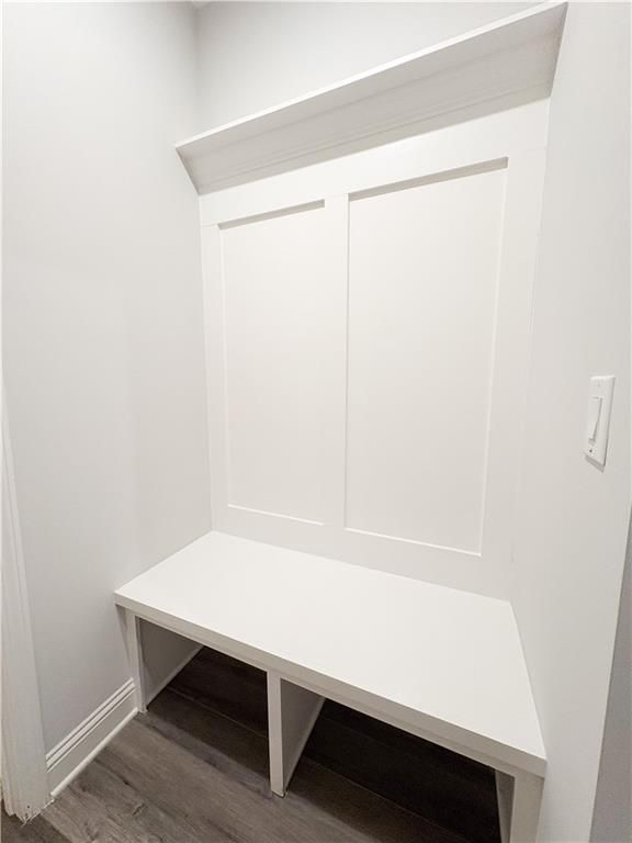 Image 4 of property listing at 6260 Bracken Brown Drive, Alpharetta, GA 30004