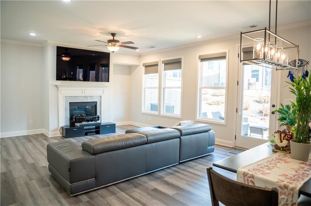 Image 7 of property listing at 6260 Bracken Brown Drive, Alpharetta, GA 30004