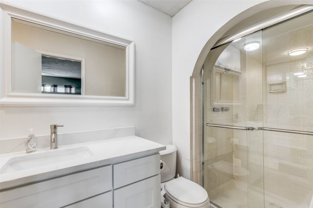 2038 Christie Lane, Carrollton, TX 75007