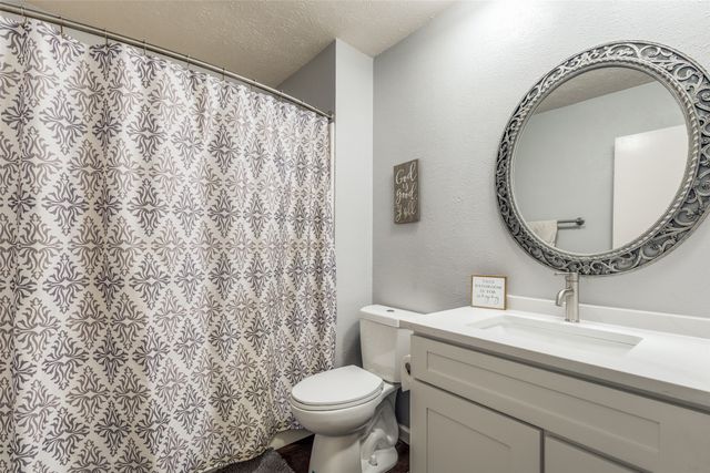 2038 Christie Lane, Carrollton, TX 75007