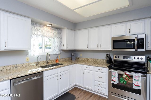 984 E Carmelita Drive, Sierra Vista, AZ 85635