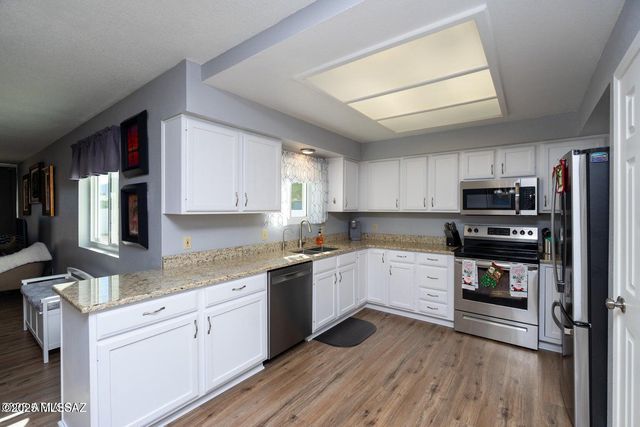 984 E Carmelita Drive, Sierra Vista, AZ 85635