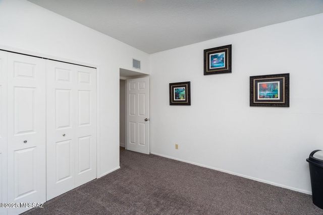 984 E Carmelita Drive, Sierra Vista, AZ 85635