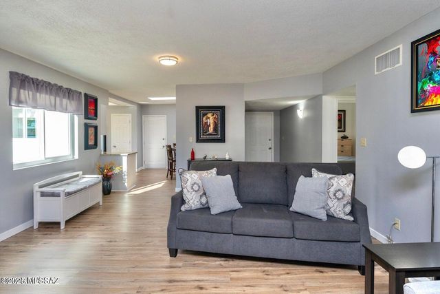 984 E Carmelita Drive, Sierra Vista, AZ 85635