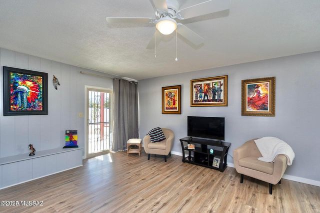 984 E Carmelita Drive, Sierra Vista, AZ 85635