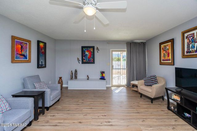 984 E Carmelita Drive, Sierra Vista, AZ 85635