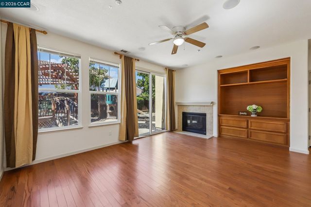 486 Windflower Way, Oakley, CA 94561