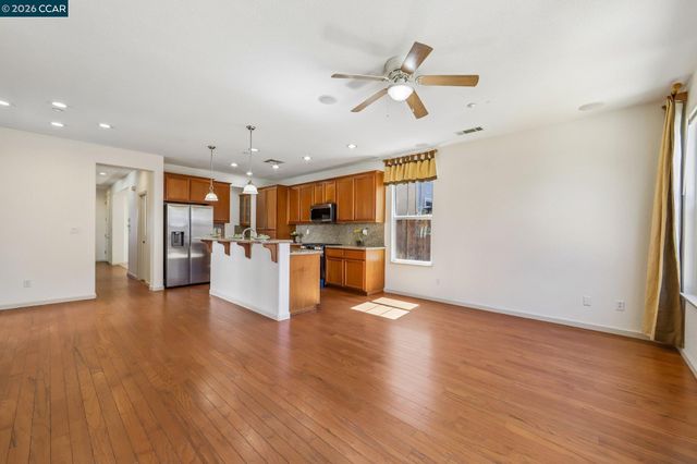 486 Windflower Way, Oakley, CA 94561