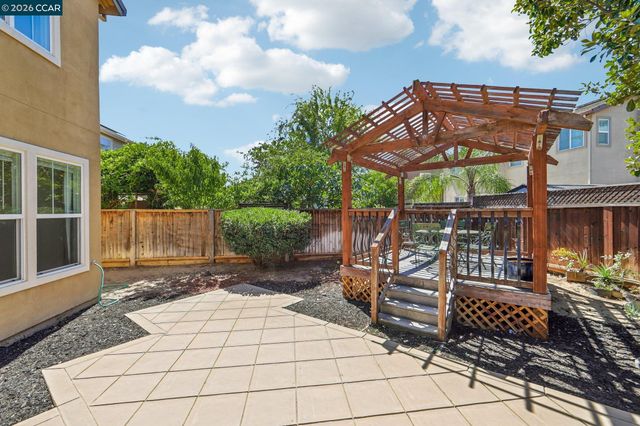 486 Windflower Way, Oakley, CA 94561