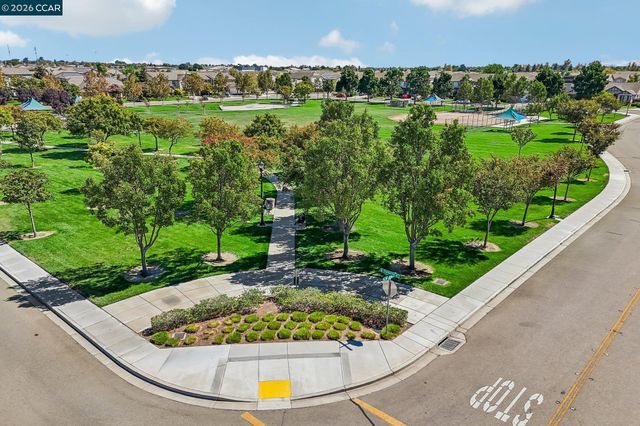 486 Windflower Way, Oakley, CA 94561