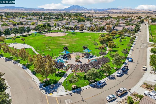 486 Windflower Way, Oakley, CA 94561
