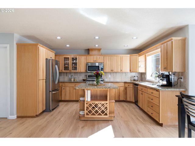 3012 Ne 141ST St, Vancouver, WA 98686