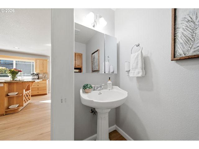 3012 Ne 141ST St, Vancouver, WA 98686