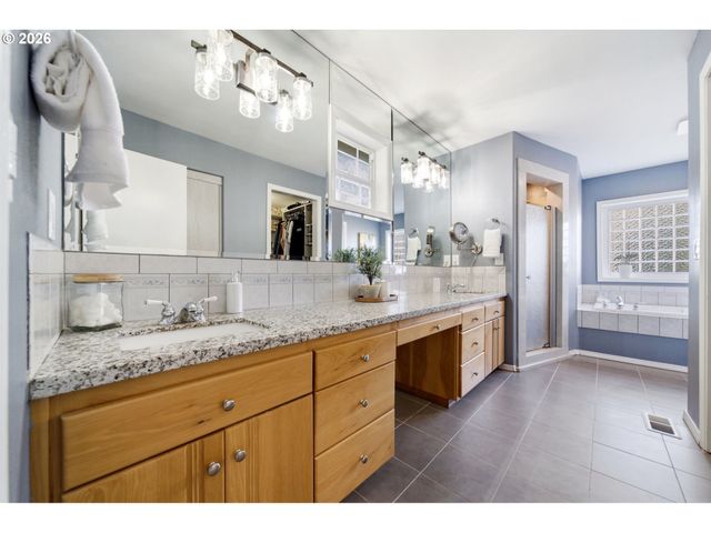 3012 Ne 141ST St, Vancouver, WA 98686