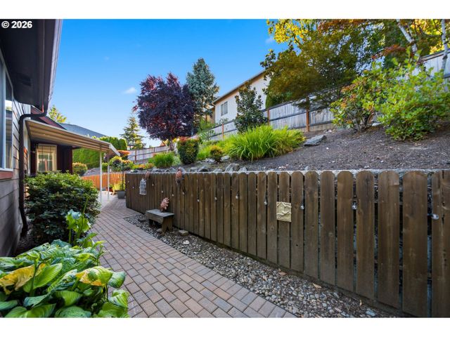 3012 Ne 141ST St, Vancouver, WA 98686