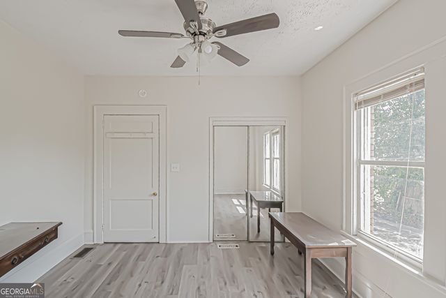 1358 W Poplar Street, Griffin, GA 30224