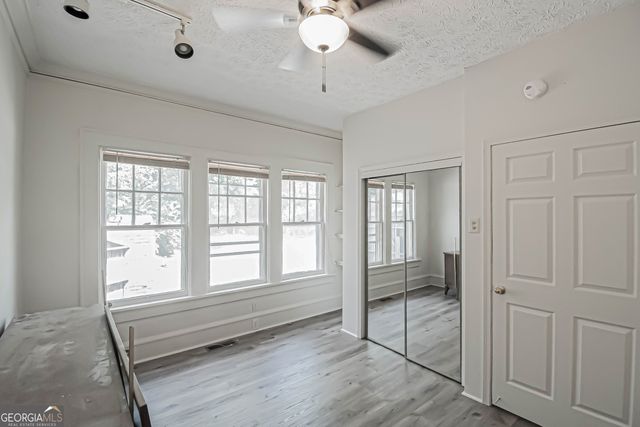 1358 W Poplar Street, Griffin, GA 30224