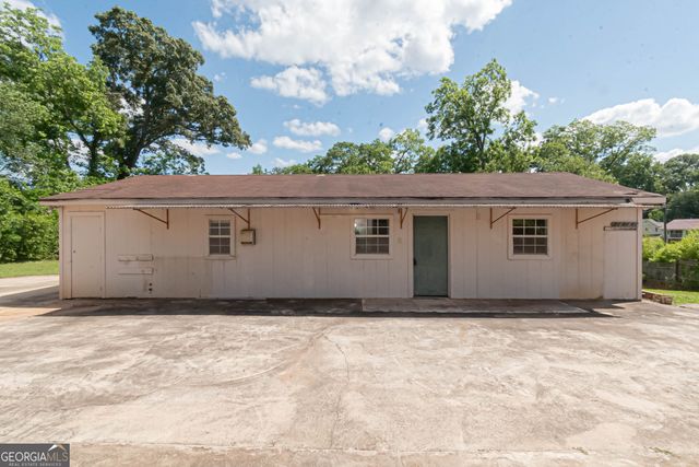 1358 W Poplar Street, Griffin, GA 30224
