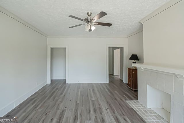 1358 W Poplar Street, Griffin, GA 30224