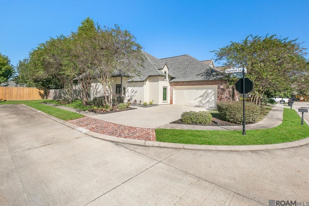 5236 Lone Pine Ln, Saint George, LA 70809