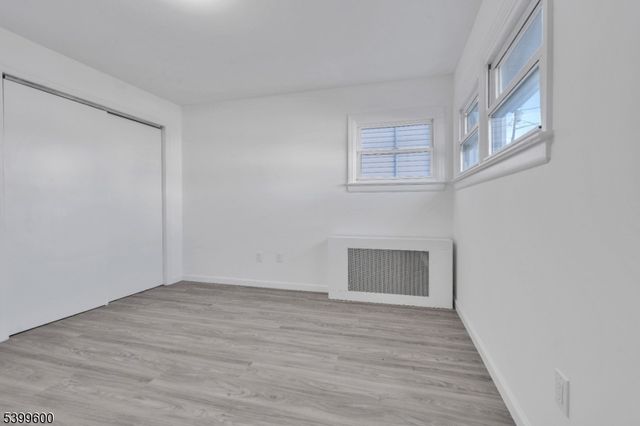 18 John St, Carteret Boro, NJ 07008