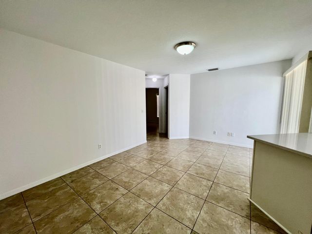 6480 NW Volucia Drive, Port St. Lucie, Port St Lucie, FL 34986