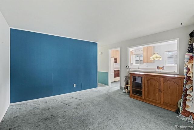 21739 Cedar Street, Saint Clair Shores, MI 48081