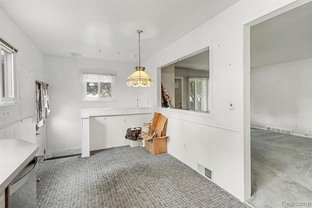 21739 Cedar Street, Saint Clair Shores, MI 48081