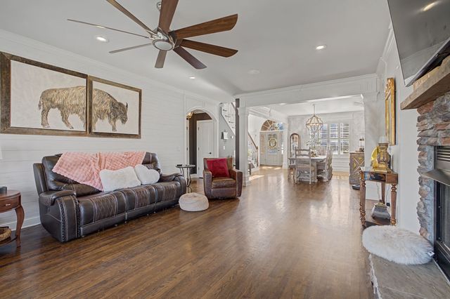 427 Creekview Drive, Murfreesboro, TN 37128