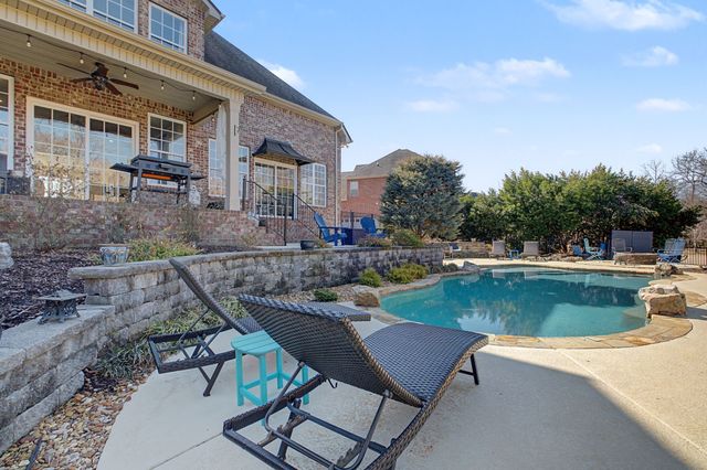 427 Creekview Drive, Murfreesboro, TN 37128