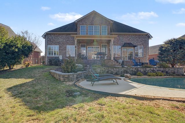 427 Creekview Drive, Murfreesboro, TN 37128