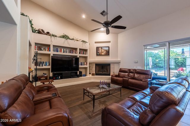 8216 W BRIDEN Lane, Peoria, AZ 85383