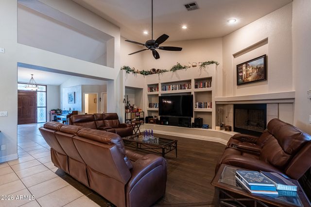 8216 W BRIDEN Lane, Peoria, AZ 85383