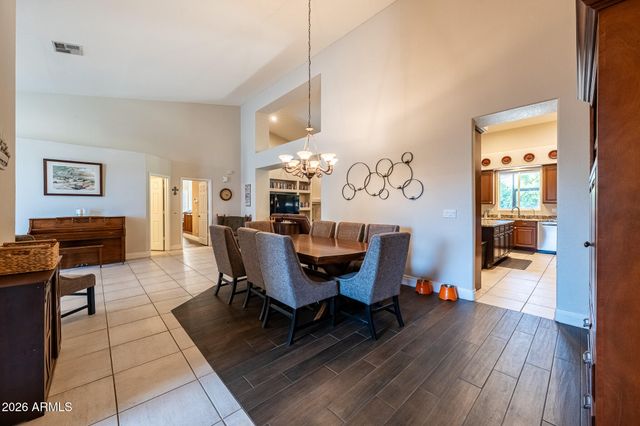 8216 W BRIDEN Lane, Peoria, AZ 85383