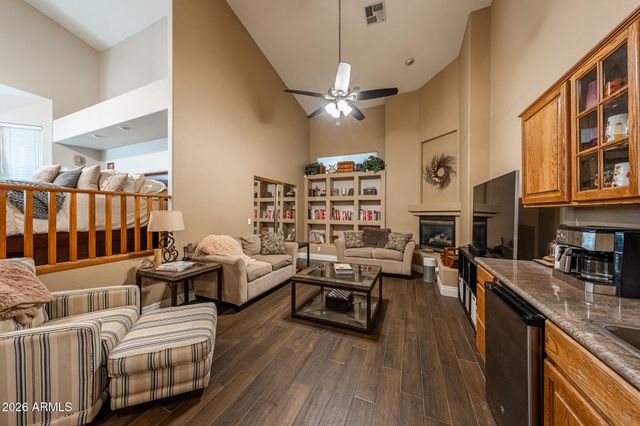 8216 W BRIDEN Lane, Peoria, AZ 85383