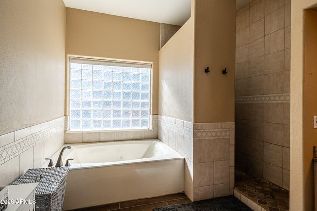 8216 W BRIDEN Lane, Peoria, AZ 85383