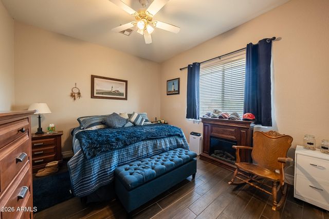 8216 W BRIDEN Lane, Peoria, AZ 85383