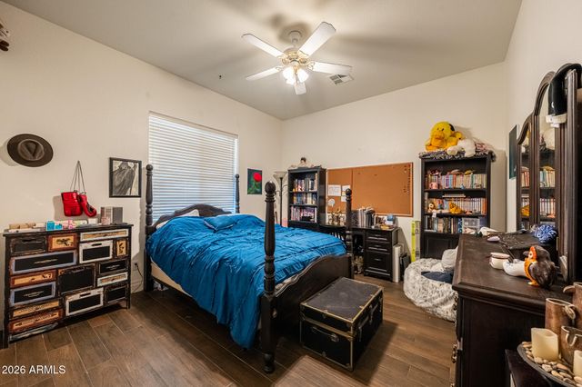 8216 W BRIDEN Lane, Peoria, AZ 85383