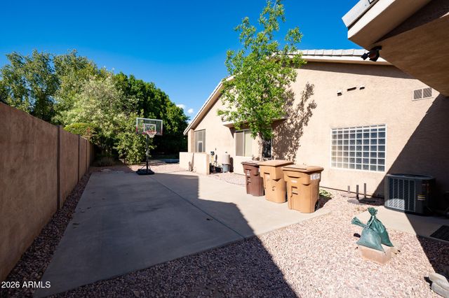 8216 W BRIDEN Lane, Peoria, AZ 85383