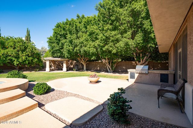 8216 W BRIDEN Lane, Peoria, AZ 85383