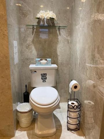 1913 Thomas Street, Hollywood, FL 33020