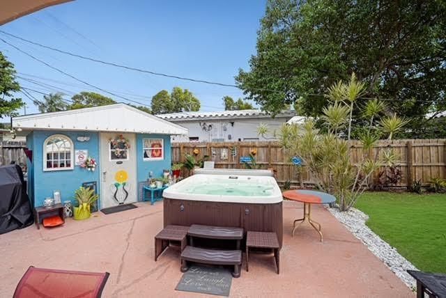 1913 Thomas Street, Hollywood, FL 33020