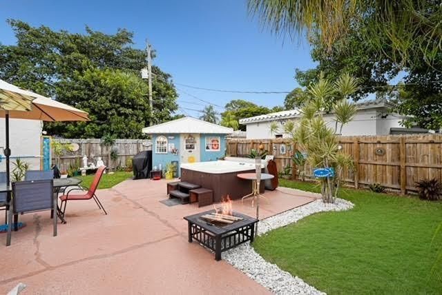 1913 Thomas Street, Hollywood, FL 33020