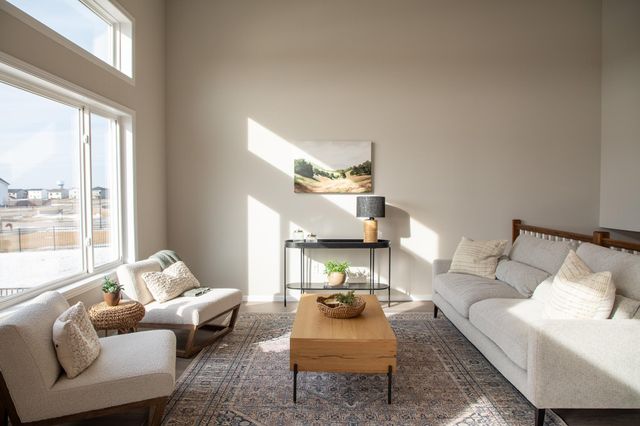 213 Lionheart Drive, Horace, ND 58047