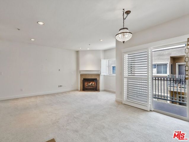 937 12th Street 308, Santa Monica, CA 90403