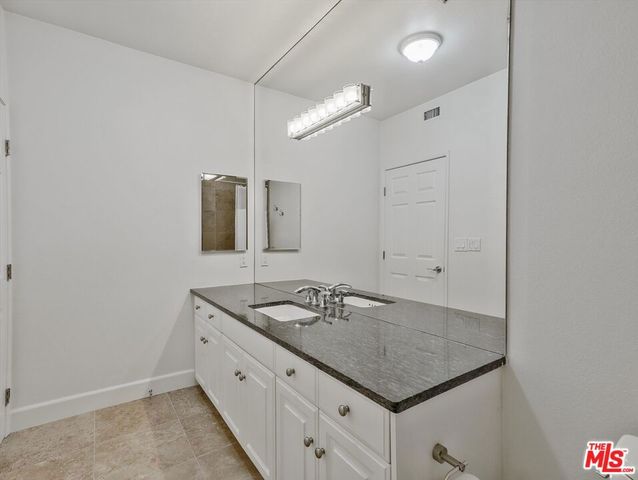 937 12th Street 308, Santa Monica, CA 90403