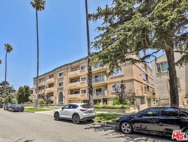 937 12th Street 308, Santa Monica, CA 90403